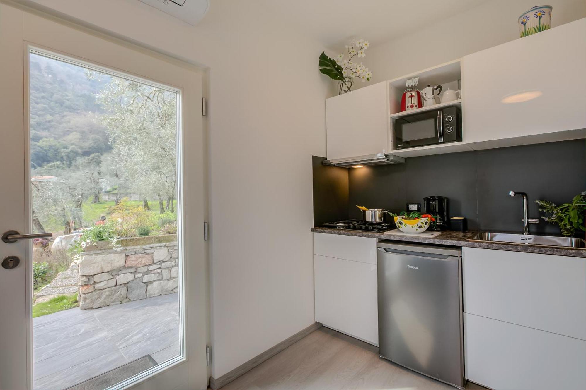Вилла Relais Nanzello Garda Living 1 And 2 Лимоне-суль-Гарда Экстерьер фото