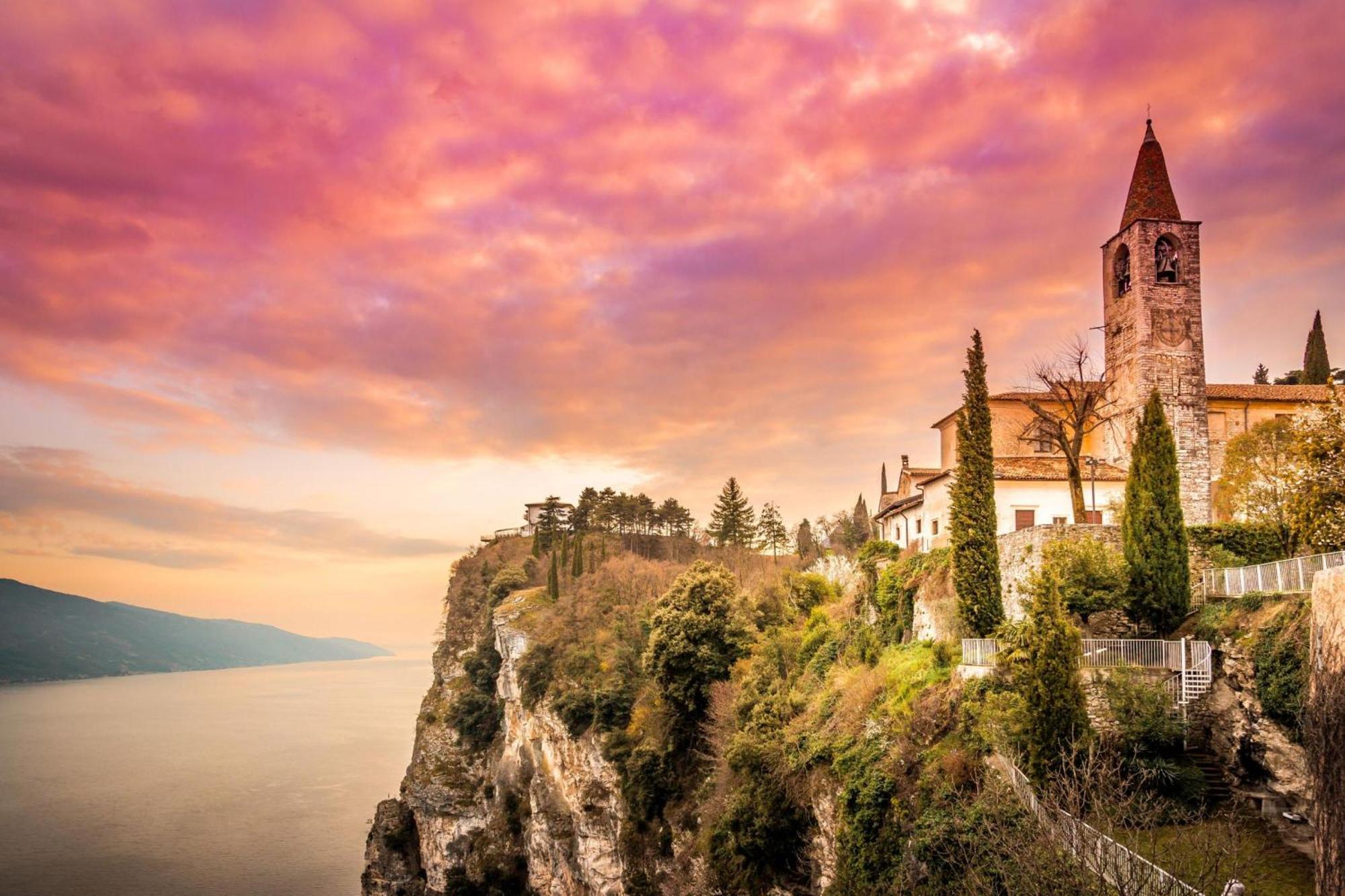 Вилла Relais Nanzello Garda Living 1 And 2 Лимоне-суль-Гарда Экстерьер фото