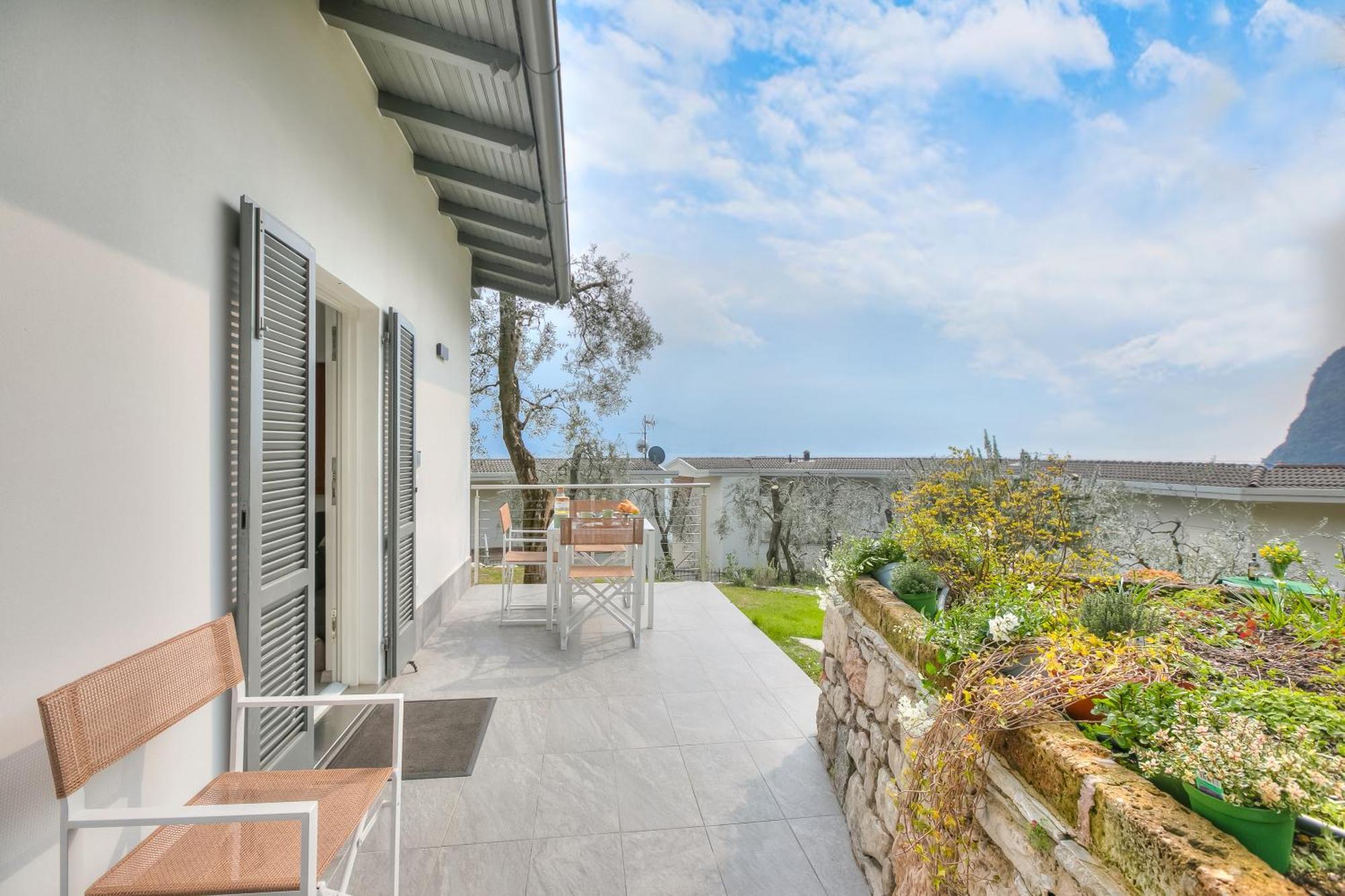 Вилла Relais Nanzello Garda Living 1 And 2 Лимоне-суль-Гарда Экстерьер фото